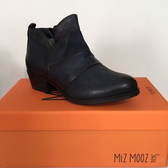 Miz Mooz Burlington Leather Ankle Boots Size: 41W - Picture 1 of 9